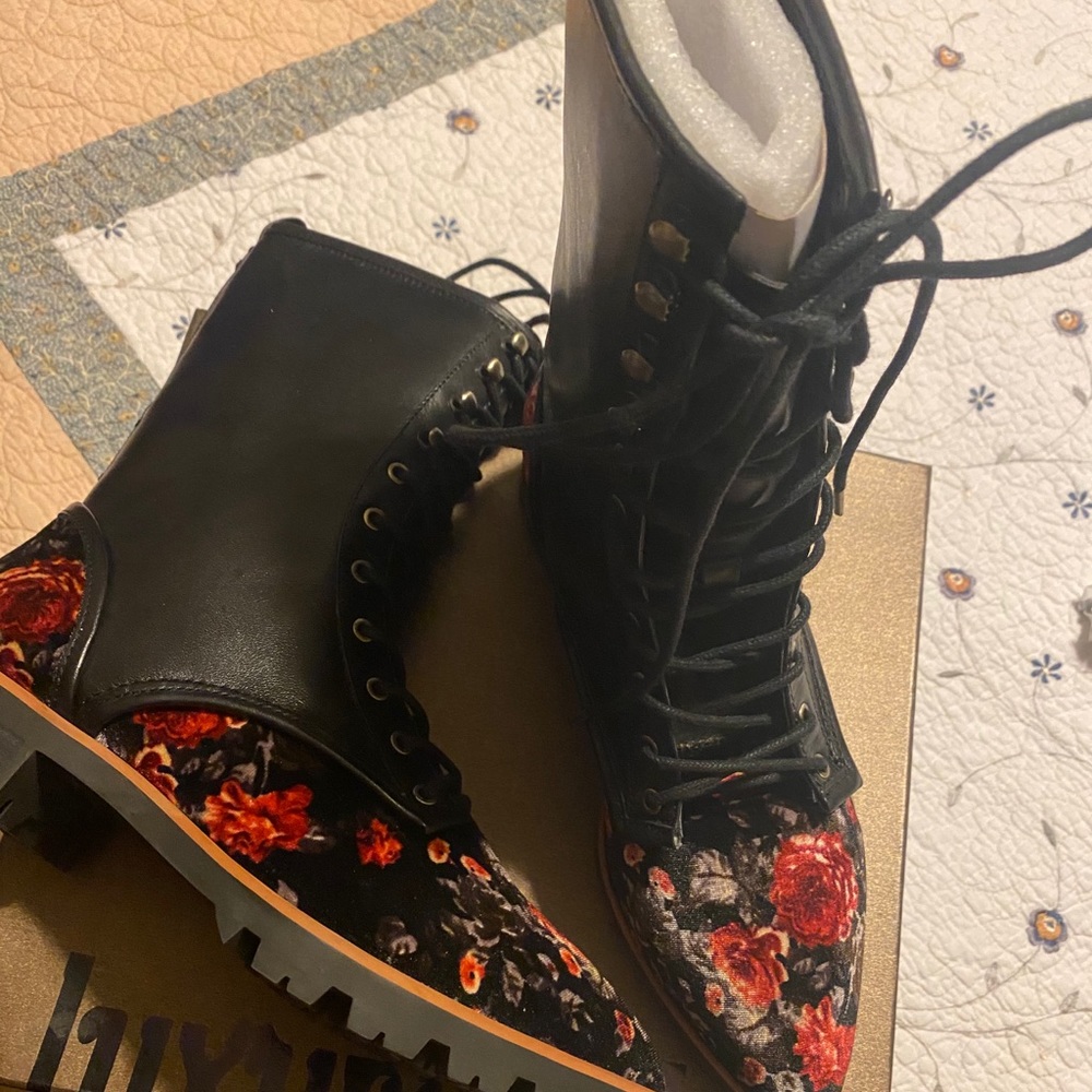 Lace up boots